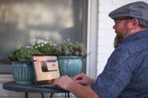 College of Education Professor John Broome created the Higher Ed Learning Collective to help faculty members around the world adjust to teaching online. The Facebook group now boasts over 30,000 members in more than 100 countries. Photo by Kristi Meacham.